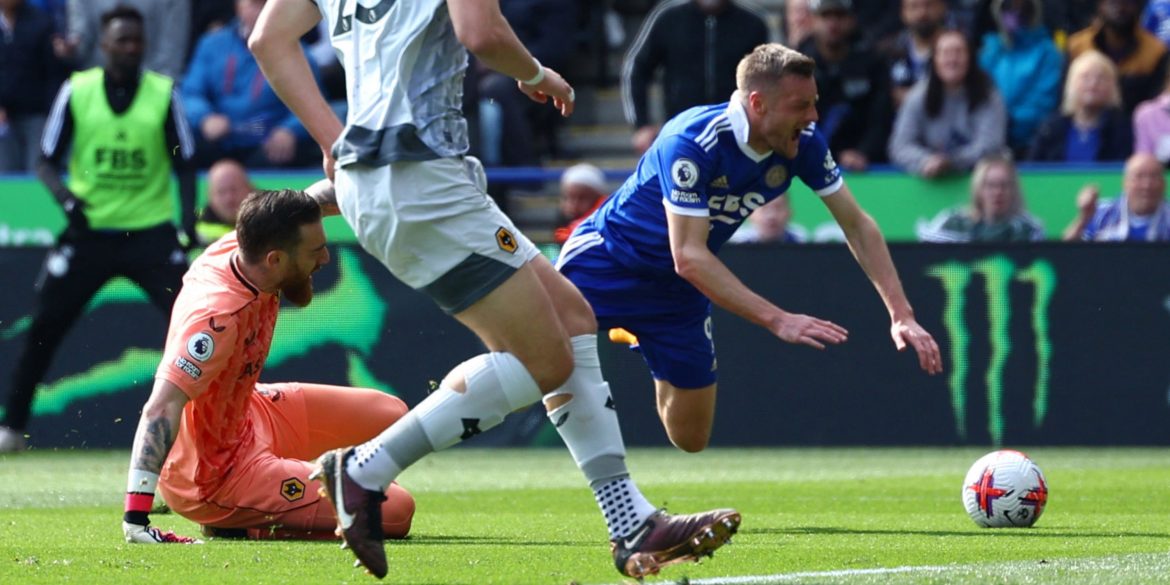 £25k-p/w Slammed For Wolves Mistake