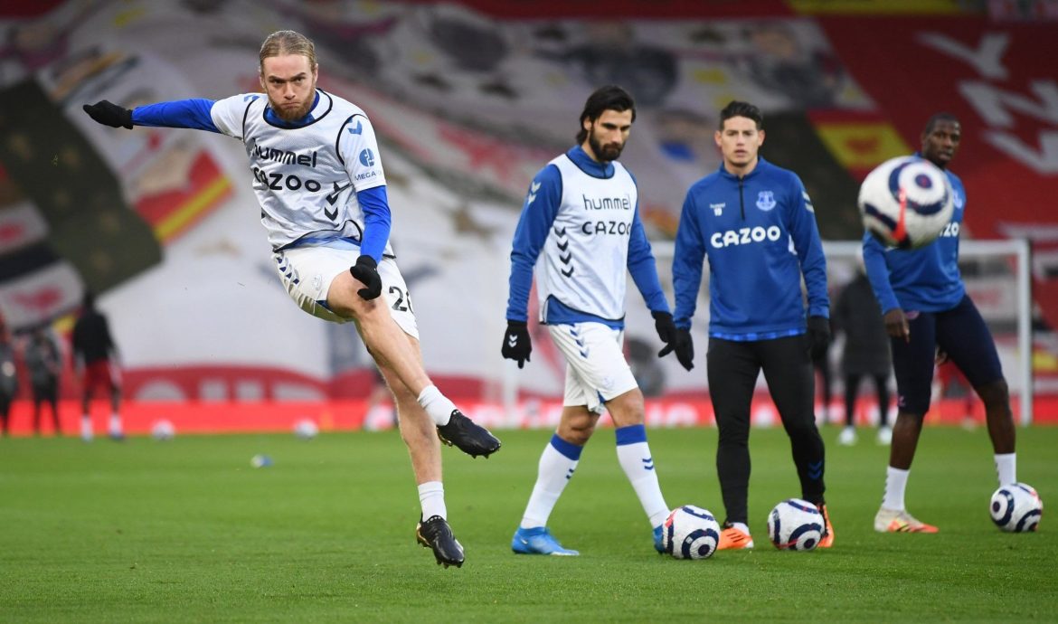 Everton must find new role for Tom Davies