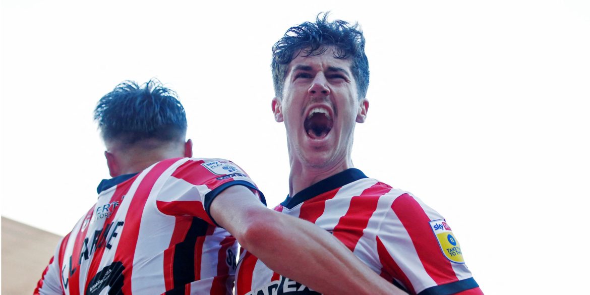 Same agent as Hume: Sunderland exploring deal to sign quick £11m+ forward